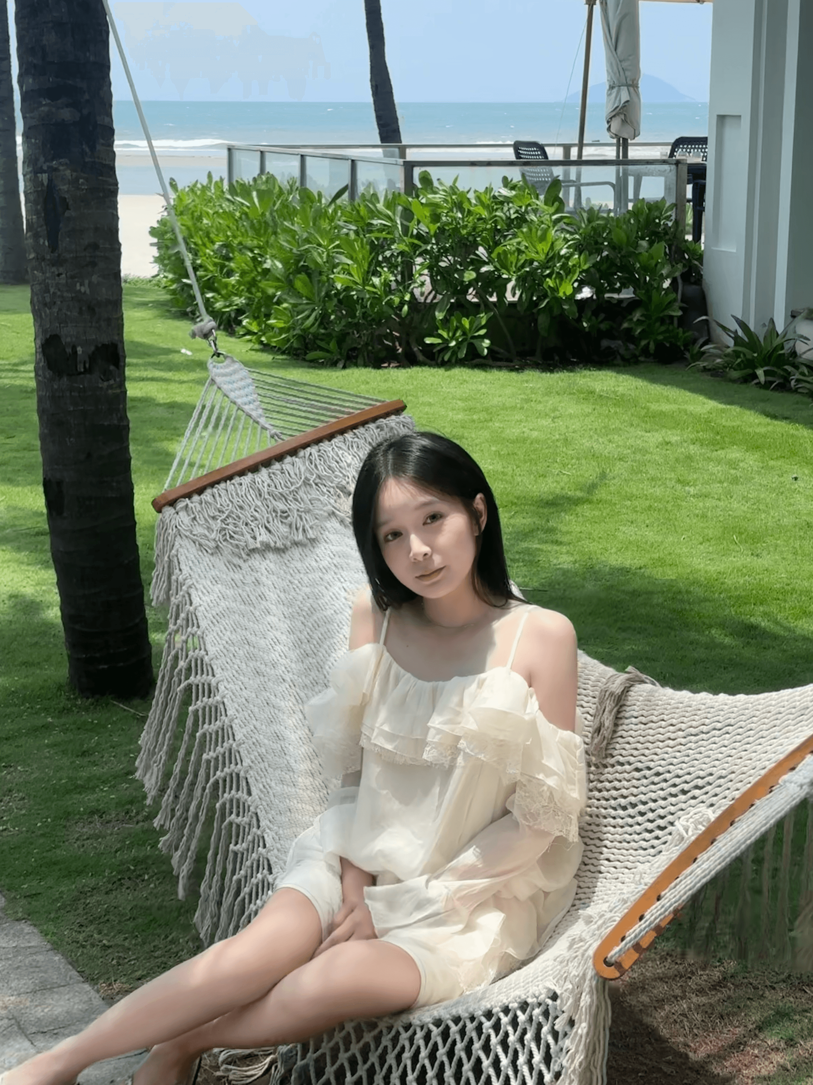 Le Hoàng Bảo Trâm cover